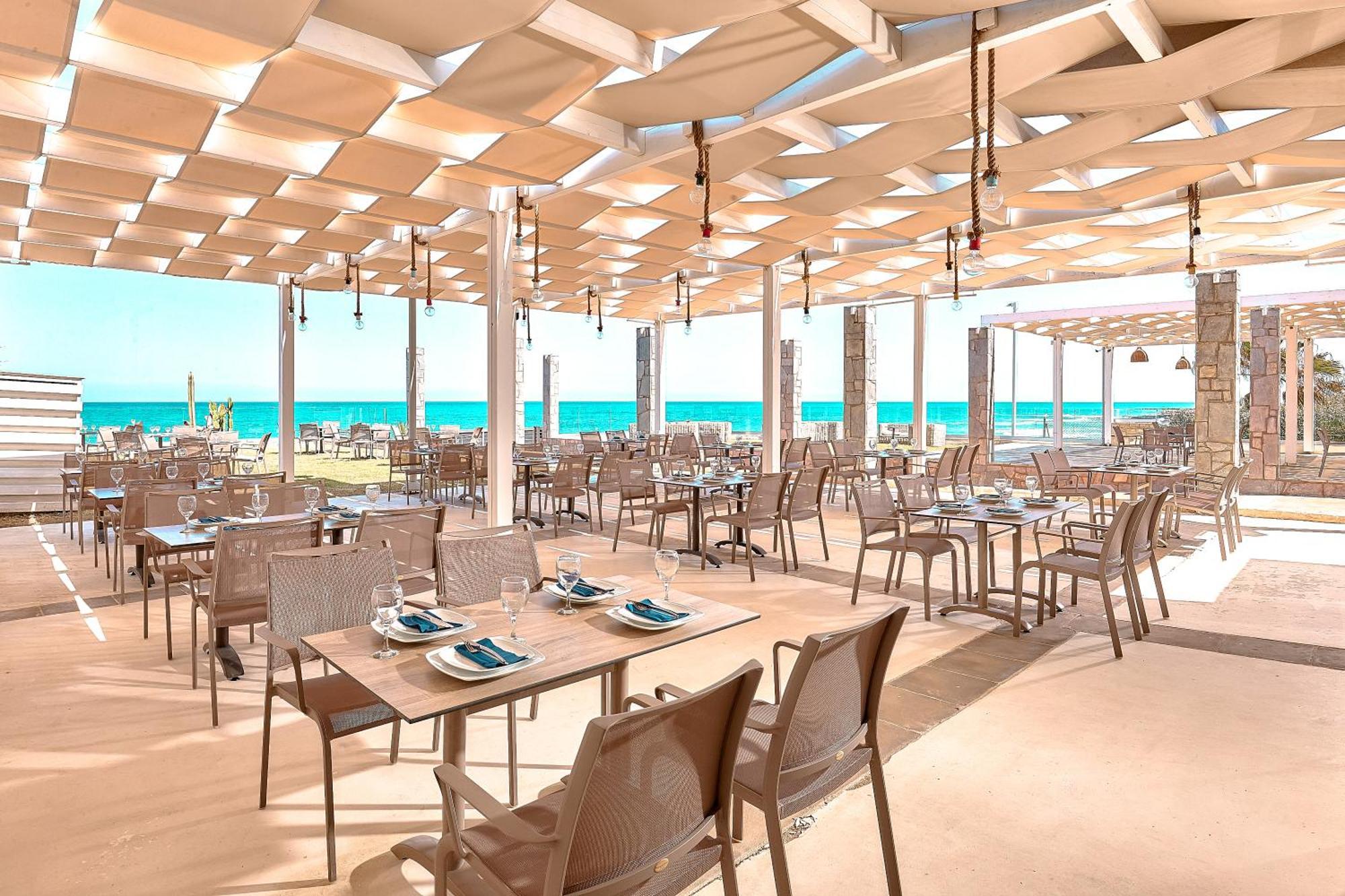 גובס St Constantin Sea Hotel & Spa Resort מראה חיצוני תמונה